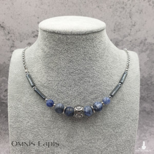 Naszyjnik z motywem kwiatu - sodalit, hematyt