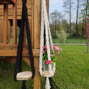 Kwietnik w stylu Boho z plastrem drewna