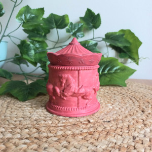 Szkatułka puzderko na biżuterię Karuzela gips polimerowy