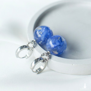 Kolczyki z płatkami bławatka