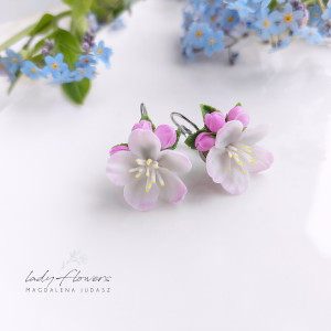 Kolczyki z kwiatami jabłoni