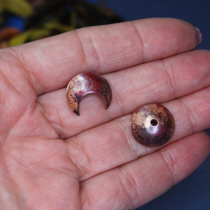 Lunulki - kolczyki sztyfty małe.