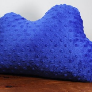 Poduszka niebieska chmurka minky