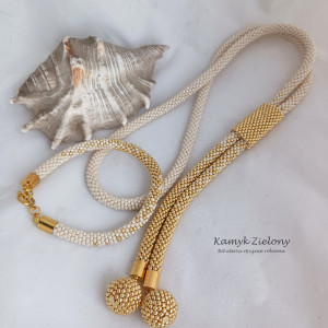 Naszyjnik z opaską i bransoletka, beżowo-złoty