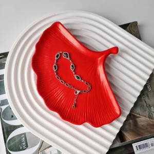 Podstawka w kształcie miłorzębu red