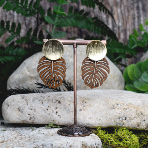 Eleganckie drewniane kolczyki monstera #463