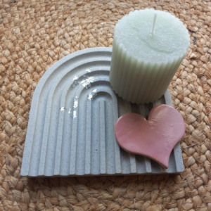 Podstawka na bizuterie  lub swieczke pod kubek itp.gips polimerowy