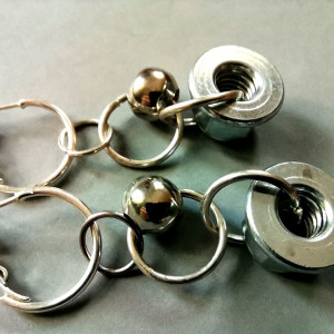 Kolczyki industrialne fabryczne