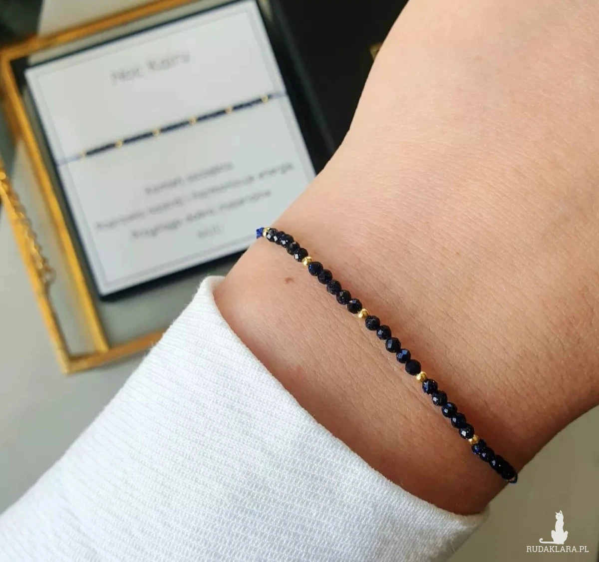 Bransoletka z kamieni nocy kairu na nici jedwabnej