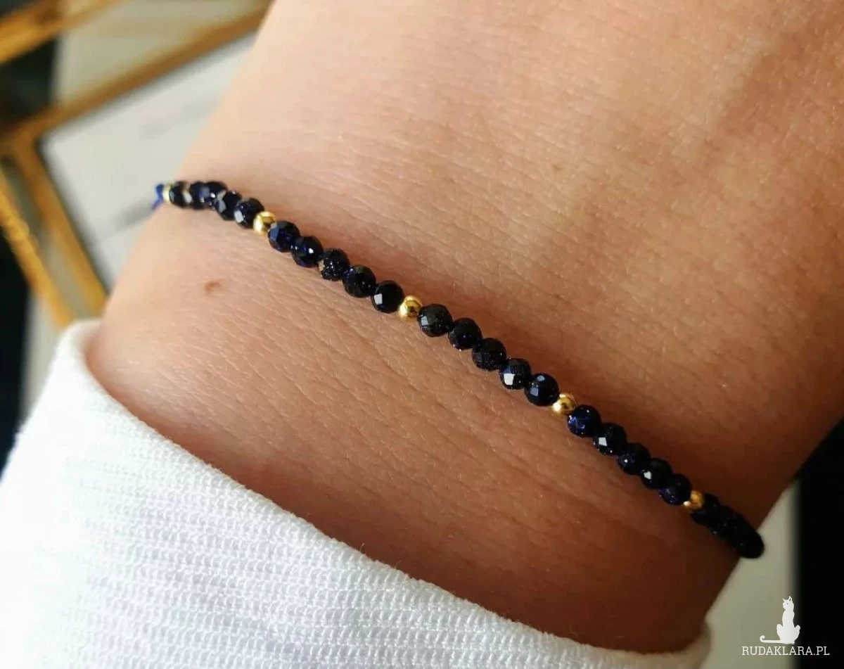 Bransoletka z kamieni nocy kairu na nici jedwabnej