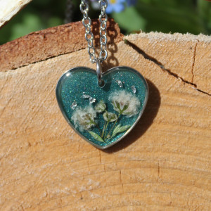 Srebrna zawieszka srebrny wisiorek kwiat naszyjnik żywica z żywicy kwiaty z kwiatami serce serduszko zielone turkusowe brokatowe