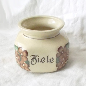 przyprawy pojemnik prl, ziele angielskie pojemnik z ceramiki, retro naczynie do kuchni, ceramiczne naczynie prl, vintage ceramika użytkowa, ceramika lata 80