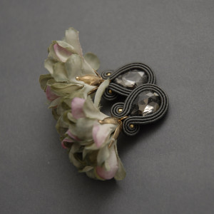 kolczyki lub klipsy sutasz z kwiatkami
