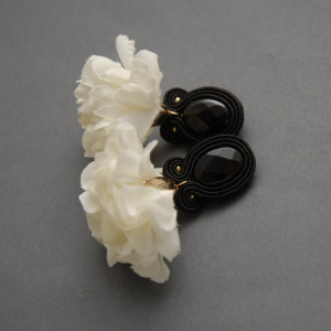 kolczyki lub klipsy sutasz z kwiatkami