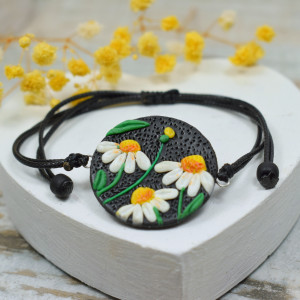 Urocza bransoletka z rumiankami - regulowana