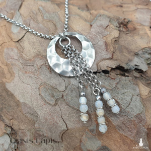 Naszyjnik z młotkowanym kołem - pastelowy agat i hematyt