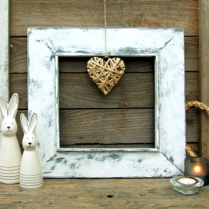 Drewniana ramka, ręcznie malowana - Biała