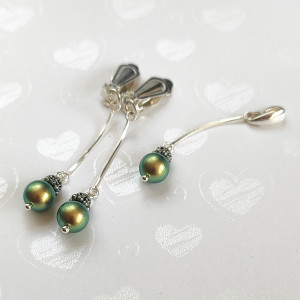 Klipsy z zawieszką iridescent green