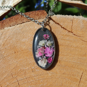 Truskawkowy bukiet srebrna zawieszka srebrny wisiorek naszyjnik żywica z żywicy kwiaty z kwiatami jajowata retro naturalna dziewczęca kobieca czarna