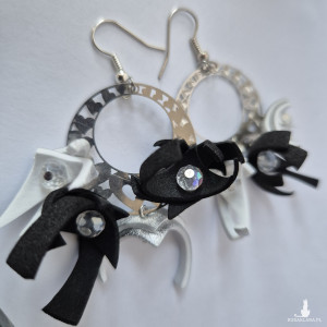 Kolczyki  koła  bialo czarne