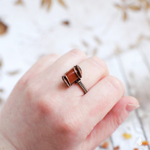 Pierścionek jaspis rdzawy nieregularny miedź antyczna wyjątkowy