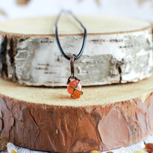 Wisiorek agat pomarańczowy ognisty nieregularny piękny miedź antyczna cudo