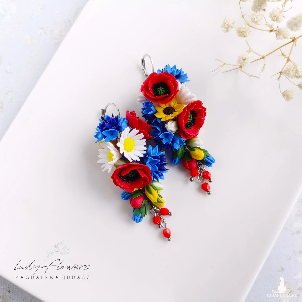 Kolczyki z polnymi kwiatami