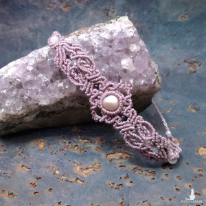 Dama Karo bransoletka ażurowa z Perłą i Ametystem ~ Delfina Dolls makrama