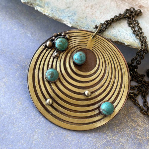 Miedziany naszyjnik z turkusami Zielono na orbitach c1203
