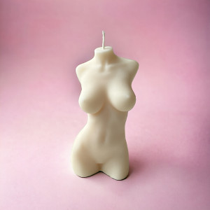 Świeca sojowa kobieta body