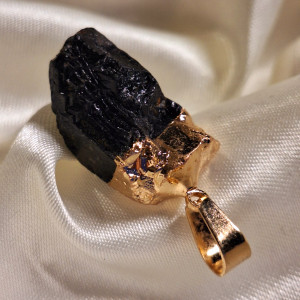 Turmalin Ezoteria Remedia G'Ξ'S ♾️ Wisiorek Ochrona Energetyczna 🧿