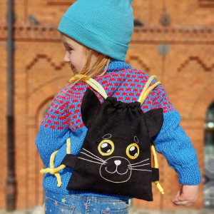 Czarny kotek mini workoplecak dziecięcy