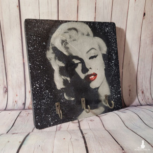 Wieszak na klucze kwadratowy Czarny  wykonany ręcznie Merlin Monroe