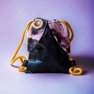 Mały plecak królik z uszami w kwiaty