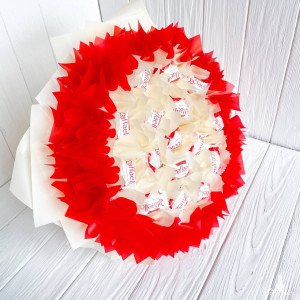 Bukiet z Raffaello (rozmiar L)