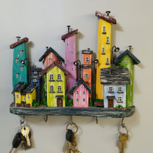 Drewniany wieszak z kolorowymi domkami na półce, 5 haczyków, organizer na klucze przedpokój, ładny wystrój wnętrz, dekoracyjny uchwyt na klucze ścienne, zawieszka na klucze