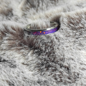 Pierścionek z Opalem Ciemny Fiolet