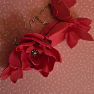 Kolczyki czerwone  leciutkie