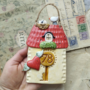 Kamienica z dwuczłonowym numerem domu