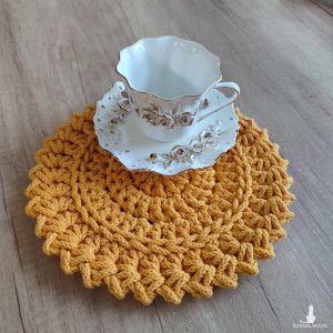 Podkładka szydełkowa boho ze sznurka 26cm