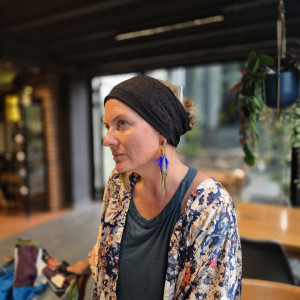 Opaska materiałowa czarna koronkowa