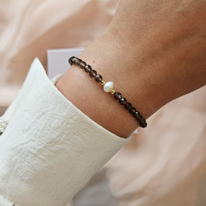 Bransoletka z kwarcu dymnego i naturalną perłą  na elastycznej gumce