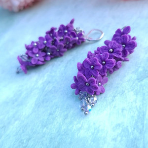 Długie wiszące kolczyki kwiaty bzu-lilak