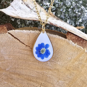 Złota zawieszka złoty wisiorek kwiat naszyjnik żywica z żywicy kwiaty niezapominajki łezka łza kropelka niezapominajkami