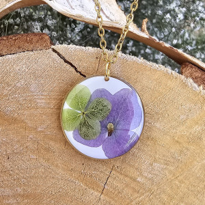 Złota zawieszka złoty wisiorek naszyjnik żywica z żywicy kwiaty z kwiatami retro naturalna dziewczęca kobieca hortensja