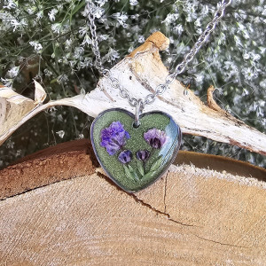 Srebrna zawieszka srebrny wisiorek kwiat naszyjnik żywica z żywicy kwiaty serce serduszko brokatowe zielone