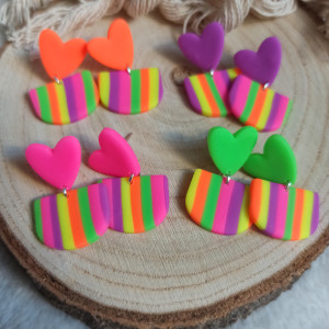 Kolczyki neonowe serduszka