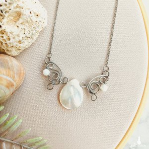 Naszyjnik Masa Perłowa stal chirurgiczna wisiorek handmade