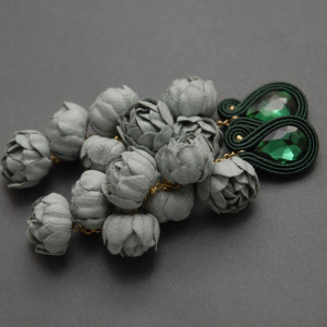 kolczyki lub klipsy sutasz z kwiatkami