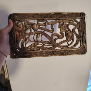 Kratka wentylacyjna lub do kominka z mosiadzu autorski wzor wlasny projekt Średnia Secesja Jasna